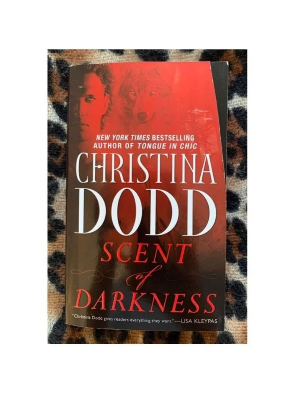 DARKNESS CHOSEN 2 BOOK LOT ~ CHRISTINA DODD Scent of Darkness Touch of Darkness
